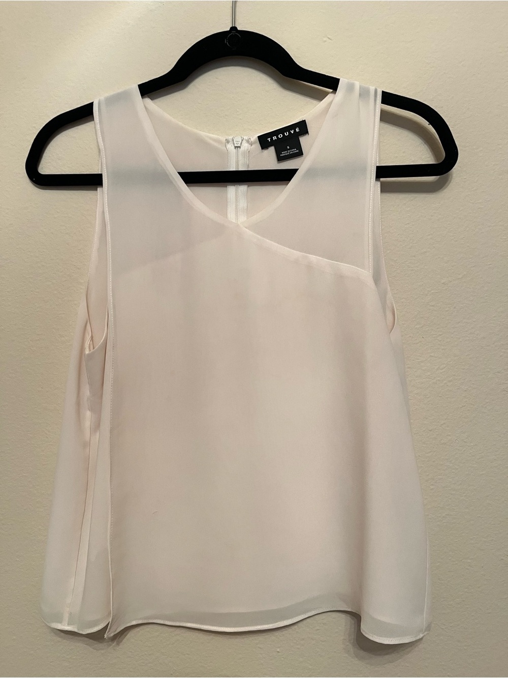 Trouvé Ivory Sleeveless Chiffon Shell Top